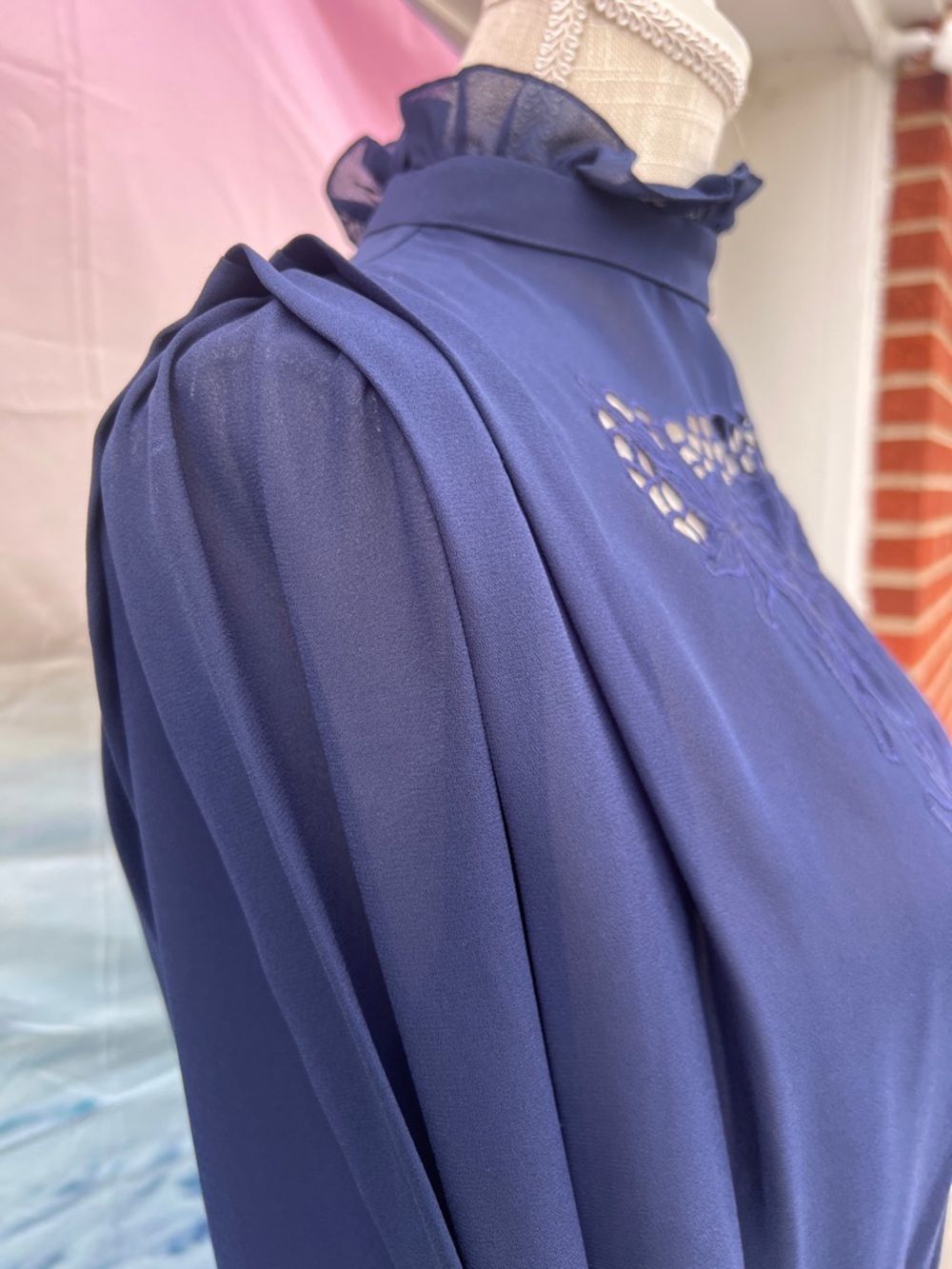Vintage Sheer Blue High-Neck Long Sleeve Midi Dress with Belt - Picture 5 of 7